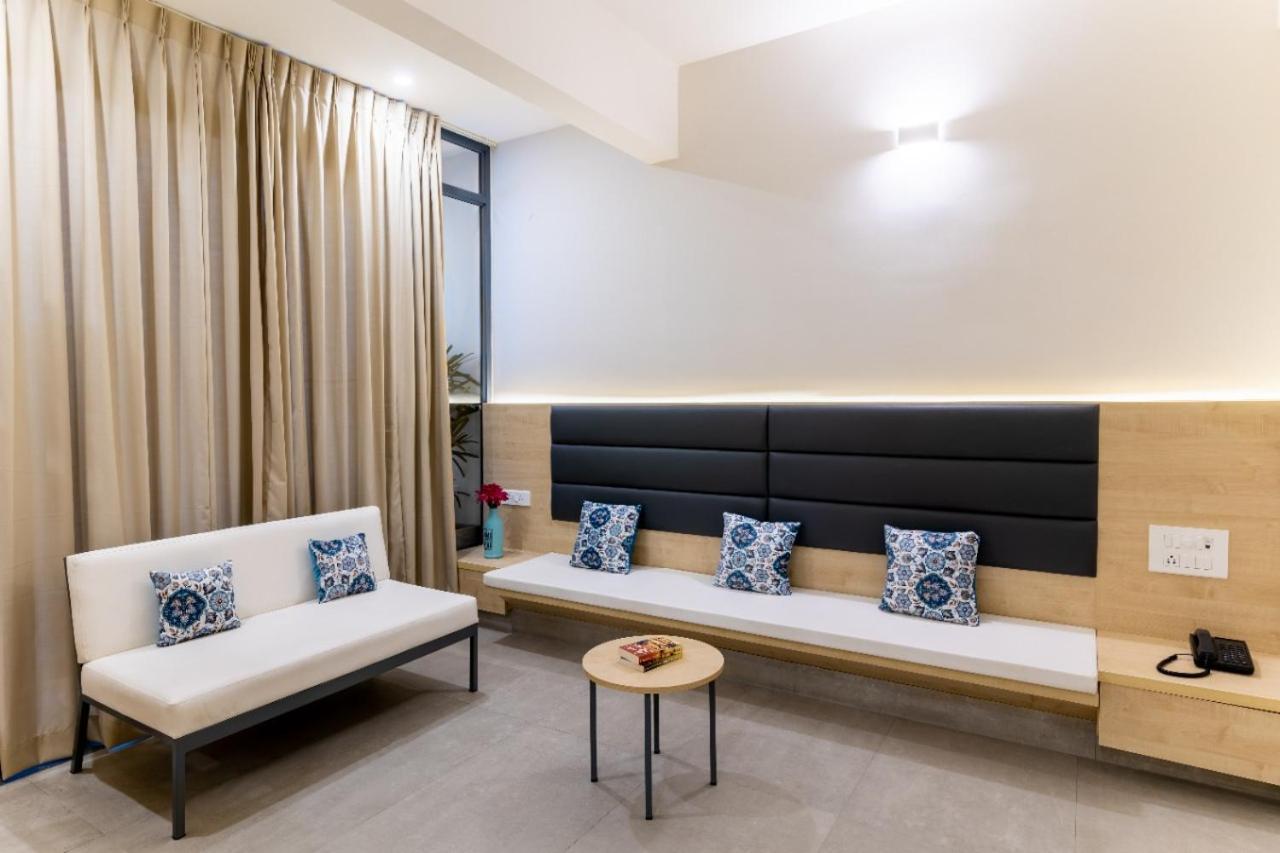 Iris Suites Бангалор Экстерьер фото